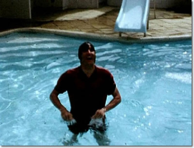 elvisathomepool.jpg