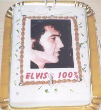 Bolo com foto de Elvis.jpg