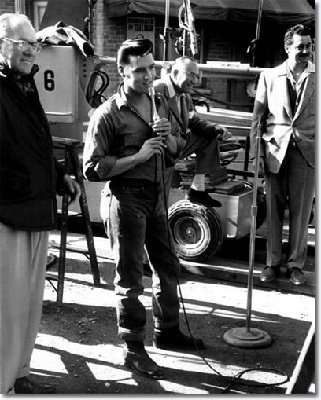 elvis_loving_you_addressing_crew.jpg