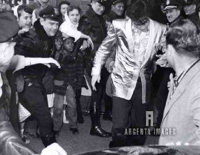 Elvis em 57.jpg