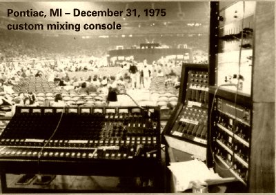 1975 PONTIAC, Michigan “SILVERDOME STADIUM”  c.jpg