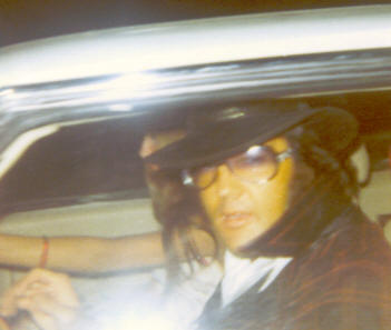 elvisarrivingatstaxreco.jpg